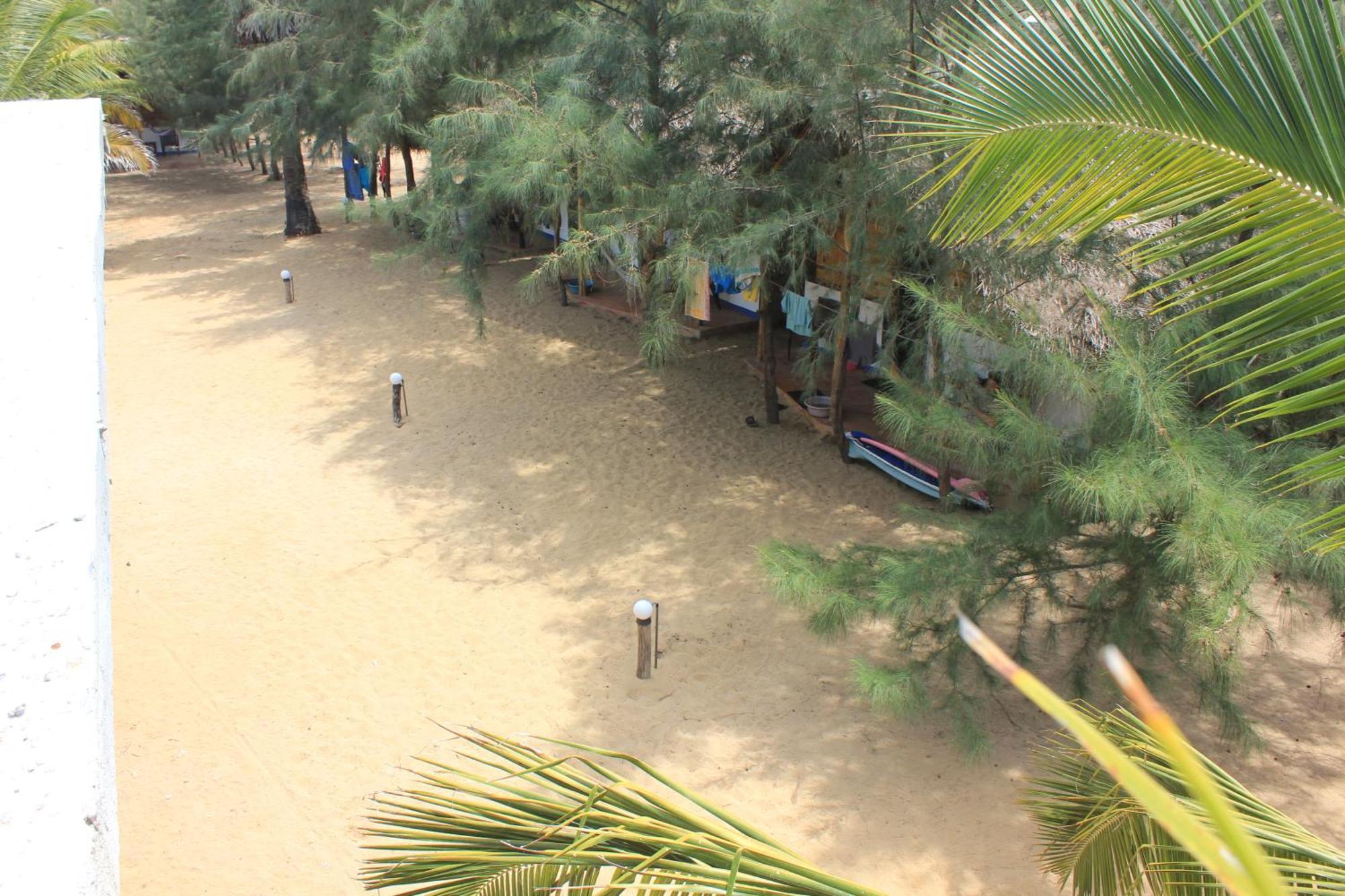 Sand Dune Beach Resort & Surf Camp Arugam Bay Exterior photo