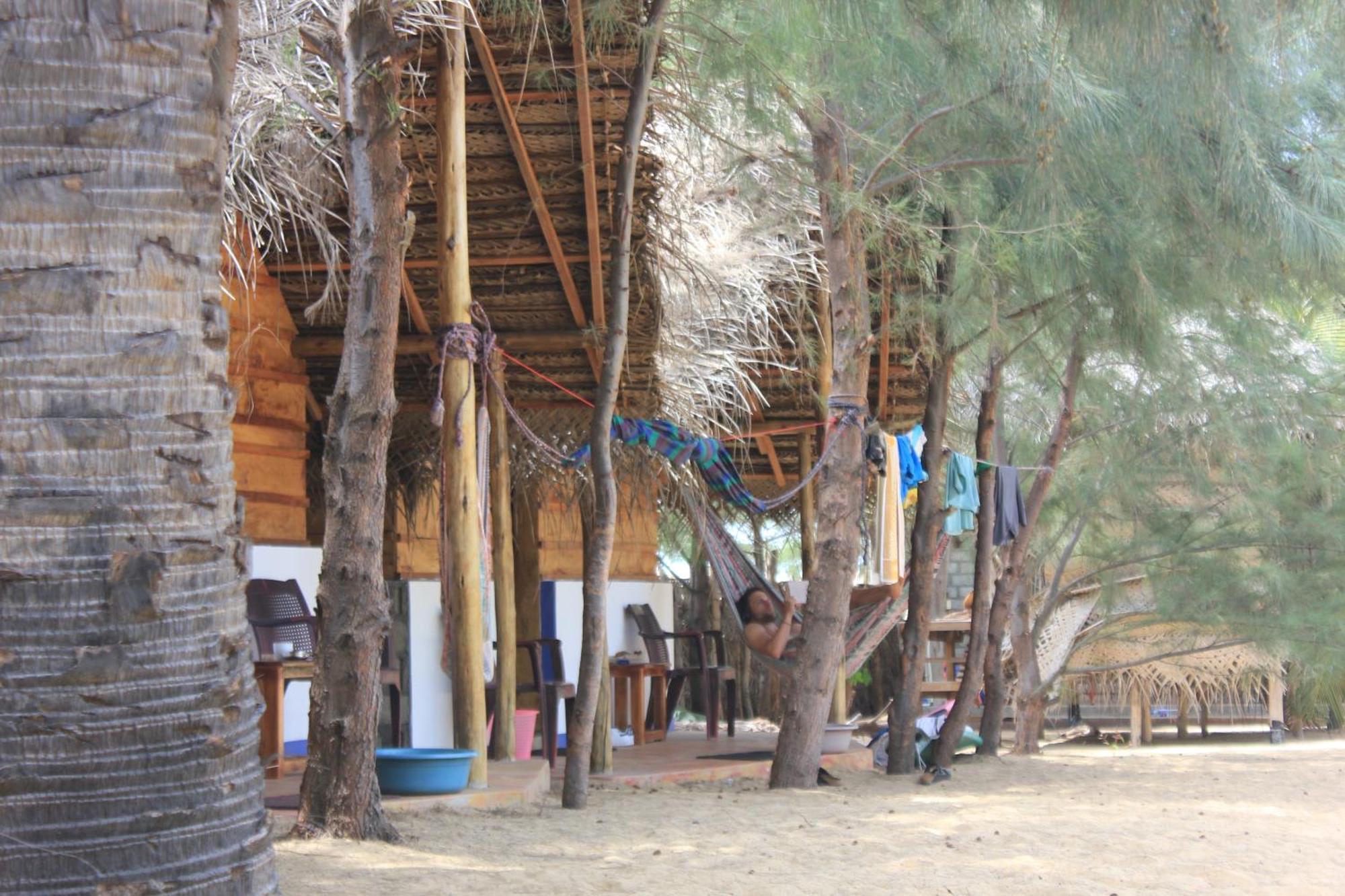 Sand Dune Beach Resort & Surf Camp Arugam Bay Exterior photo