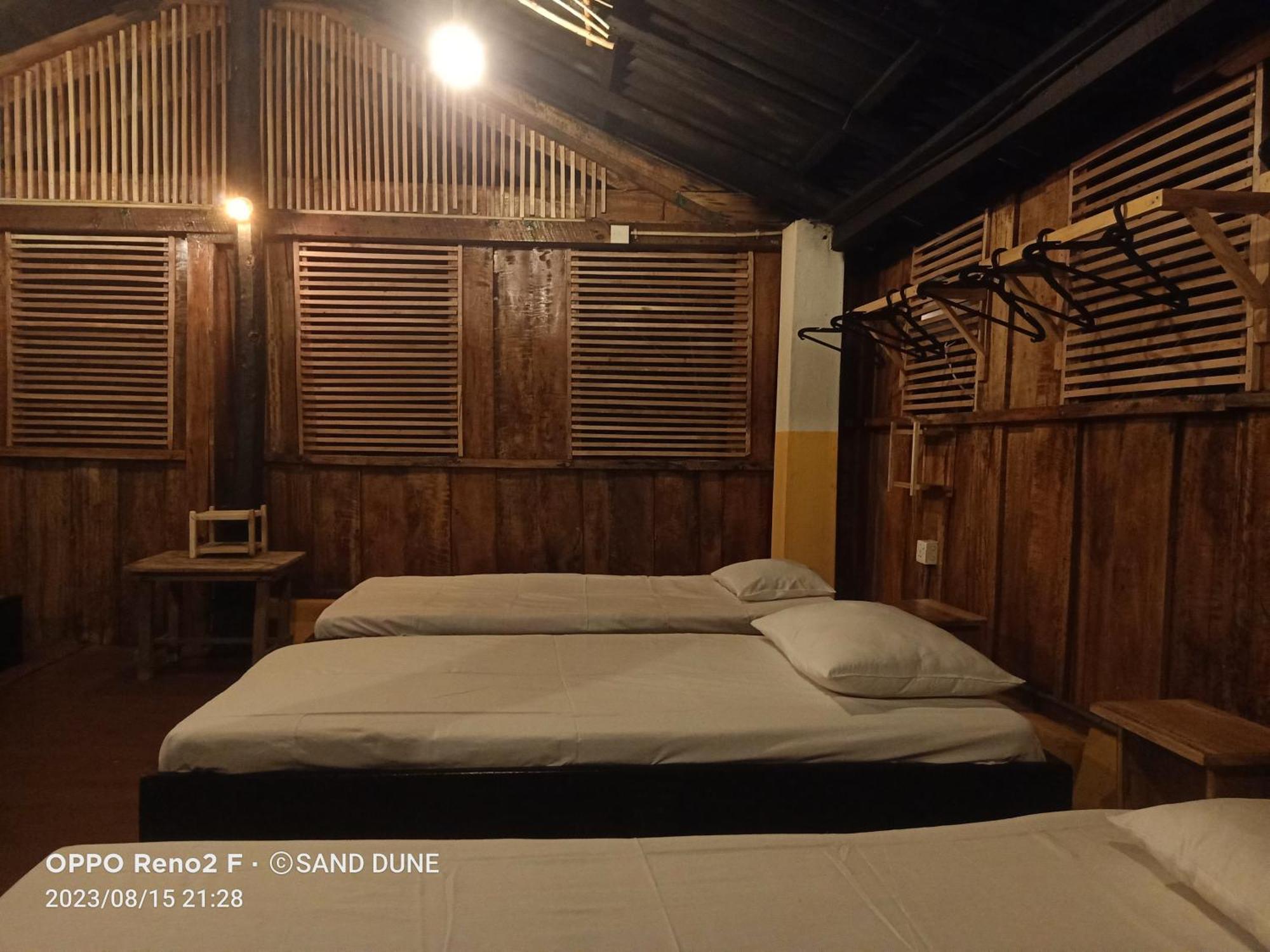Sand Dune Beach Resort & Surf Camp Arugam Bay Exterior photo