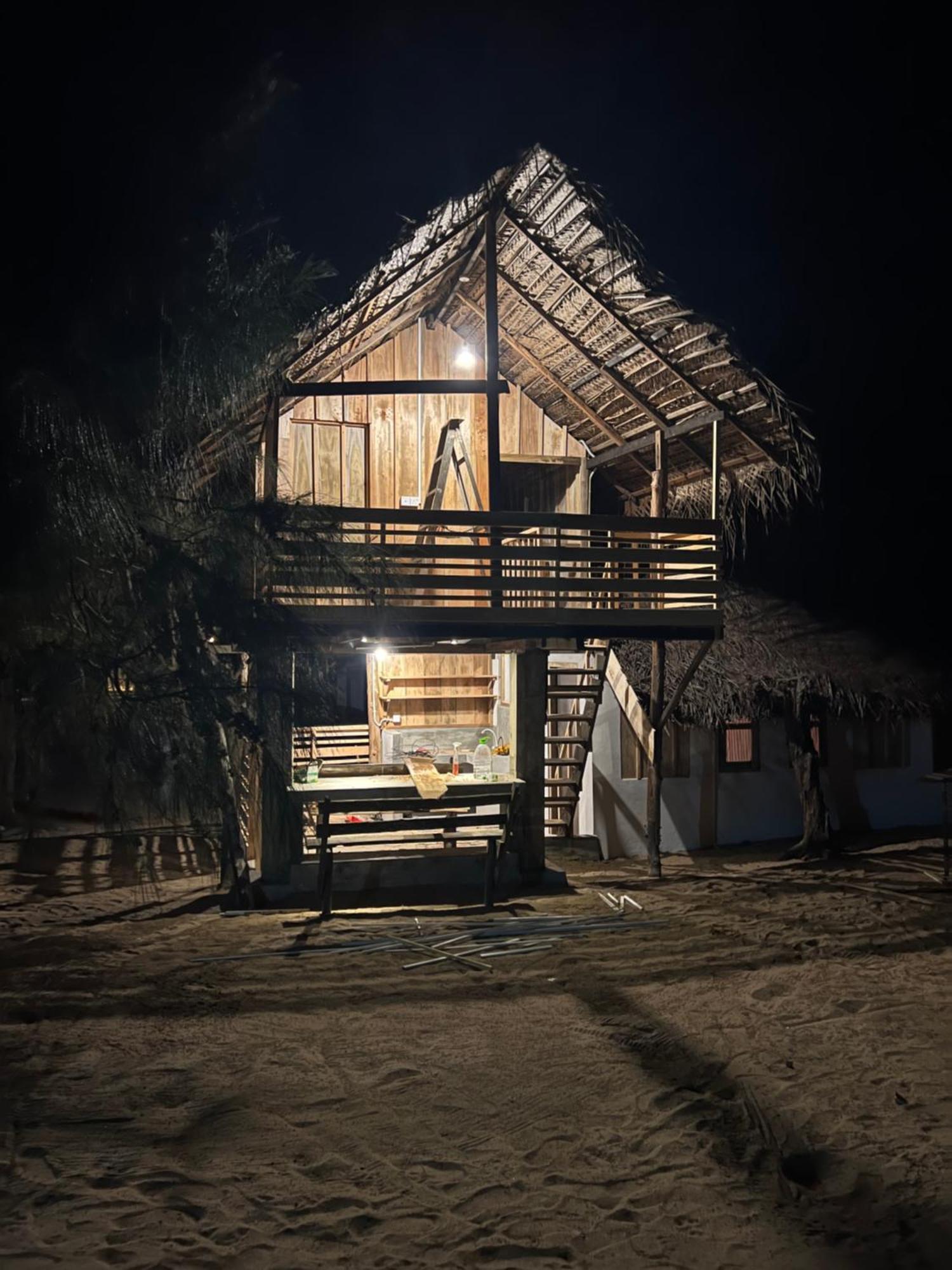 Sand Dune Beach Resort & Surf Camp Arugam Bay Exterior photo