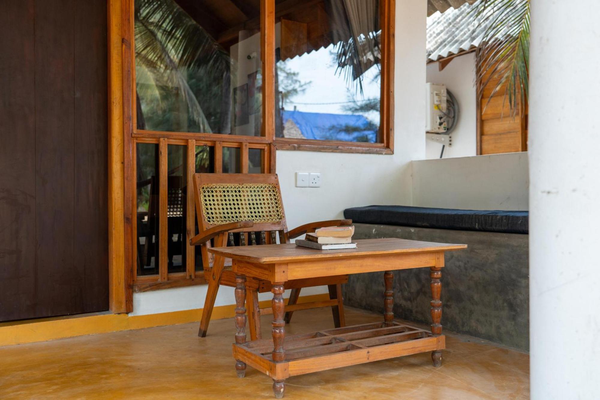 Sand Dune Beach Resort & Surf Camp Arugam Bay Exterior photo